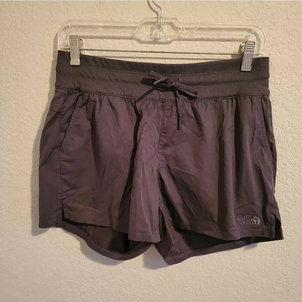 The North Face Shorts - Picture 4 of 6